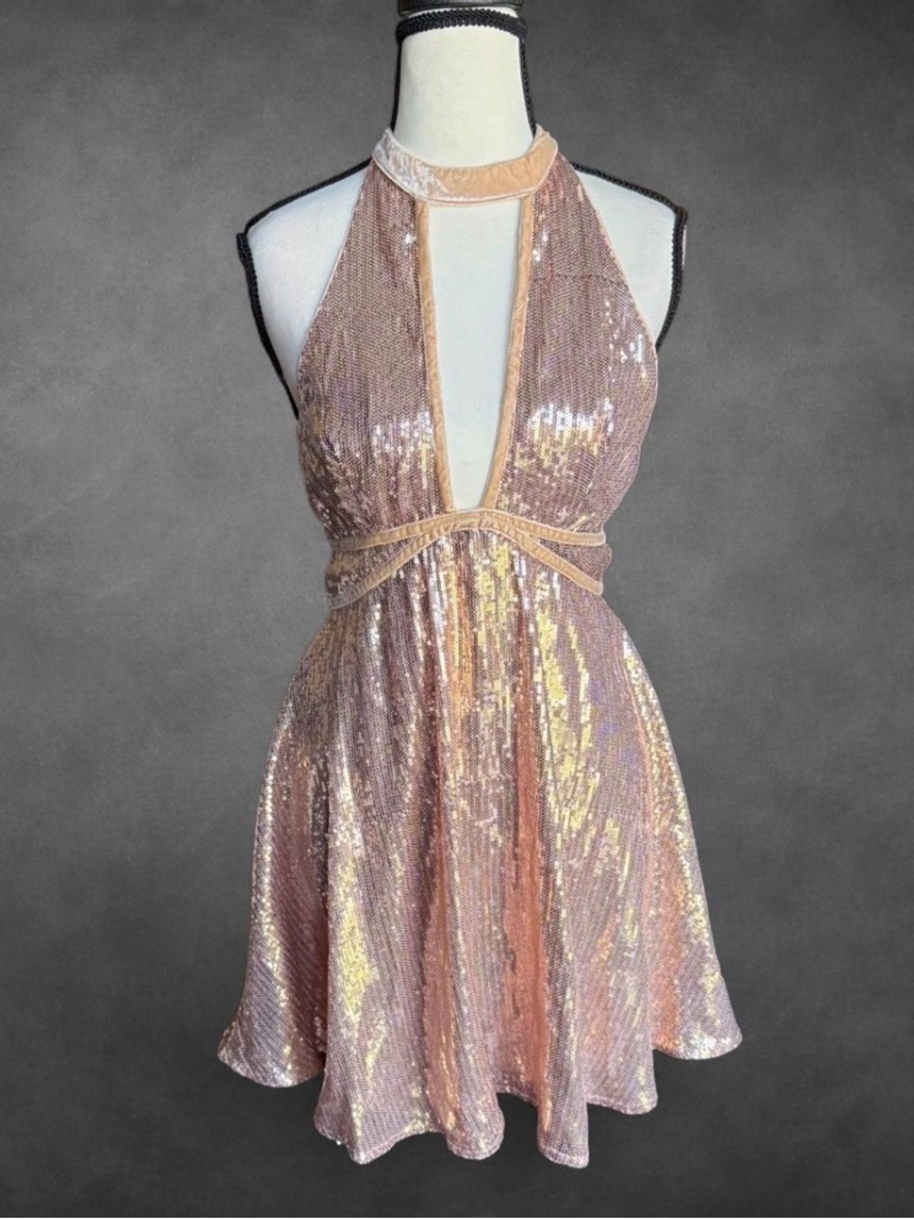 Free‎ People Rose Gold Sequin Halter Mini Dress Size 2 Open Back